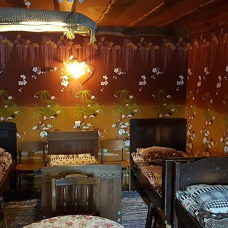 Oreiviu Uzuoveja Kaimynai Ngoại thất bức ảnh